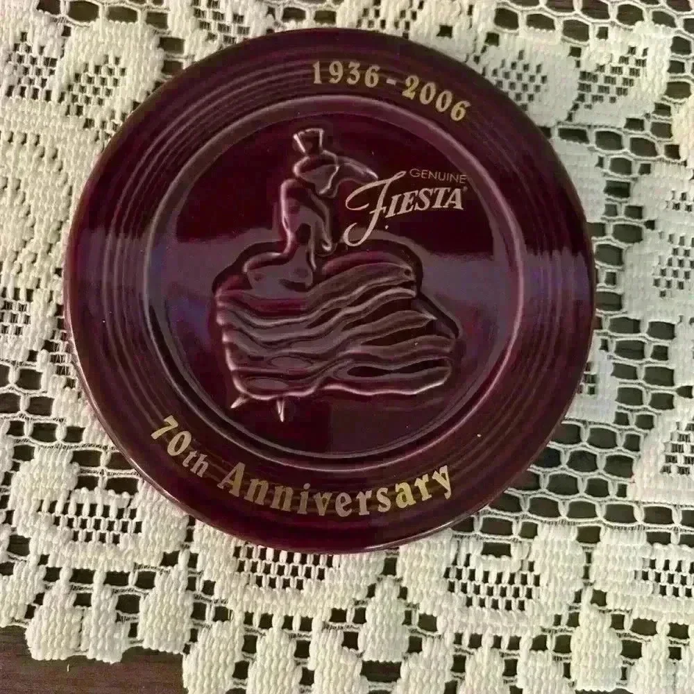 Fiesta Homer Laughlin 2007-70th anniversary Collectible trivet Heather color-new